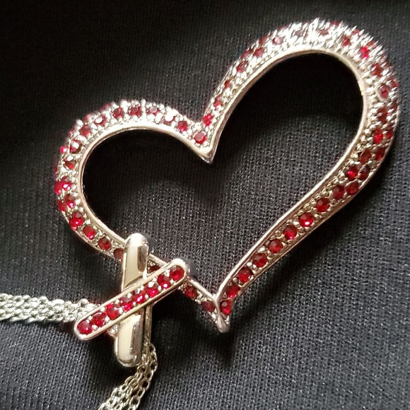 Triple Chain Heart Pendant Necklace - Picture 5 of 6